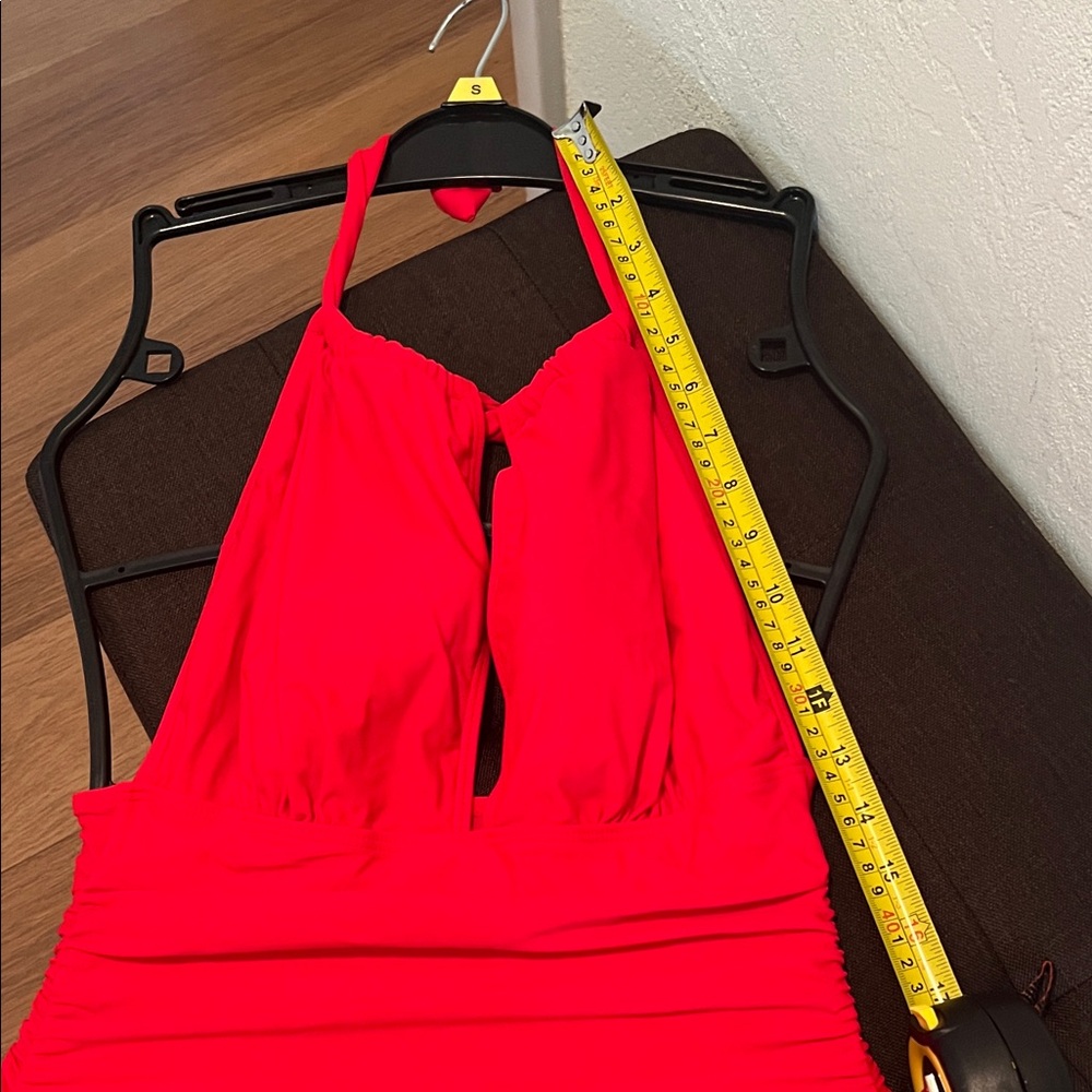 #*088**Stylish Red Women One Piece Swimsuit ( S) - Picture 5 of 10